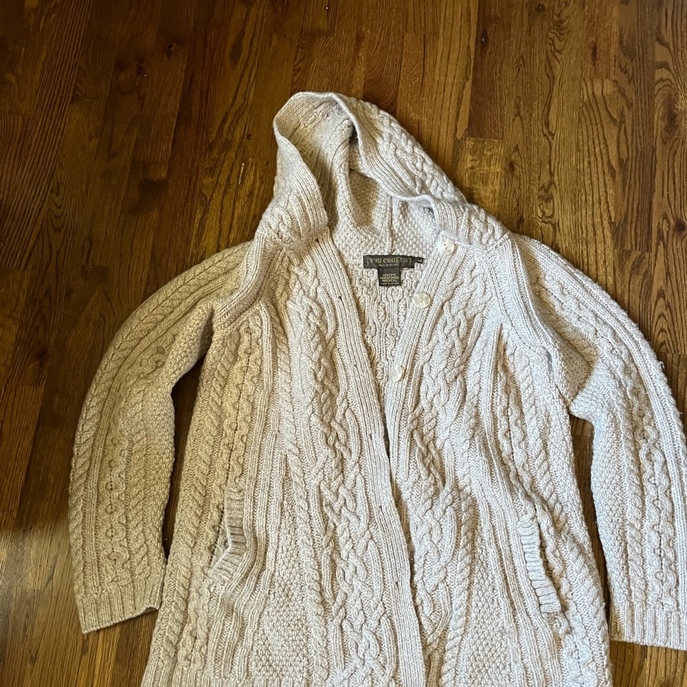 Inis Crafts 100% merino wool sweater size large
